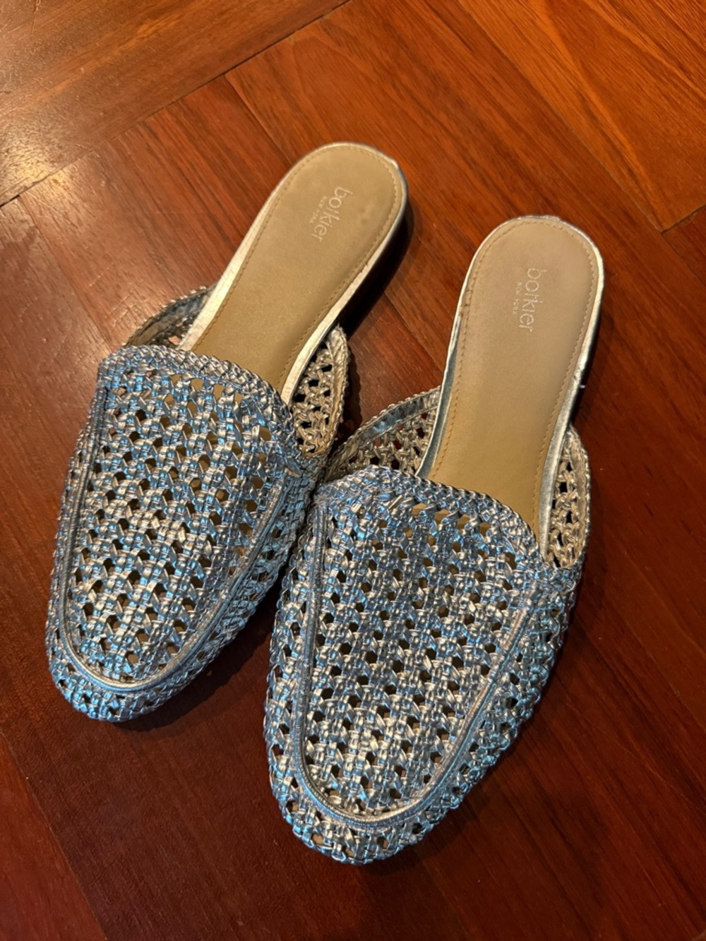 💫FUN ✨ Botkier Silver Woven Slide Mules size 9.5